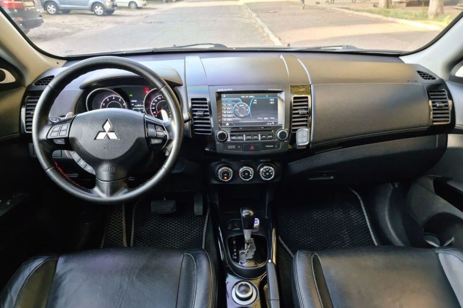 Продам Mitsubishi Outlander XL 2012 года в Одессе