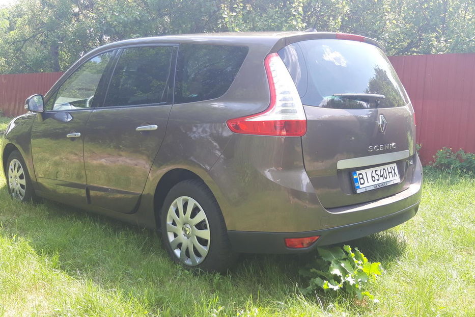 Продам Renault Grand Scenic 2010 года в г. Семеновка, Полтавская область