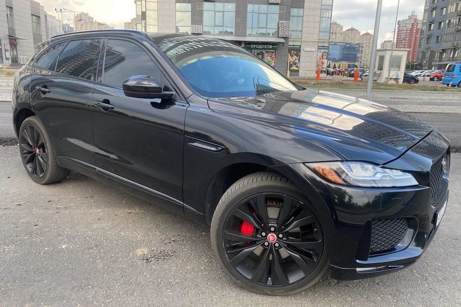 Продам Jaguar F-Pace 2017 года в Киеве