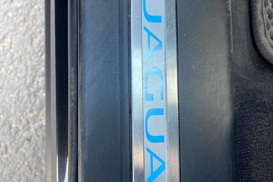 Продам Jaguar F-Pace 2017 года в Киеве