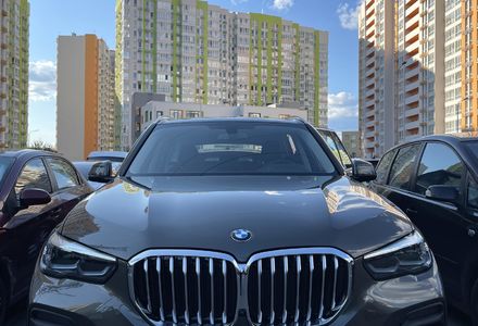 Продам BMW X5 2022 года в Киеве