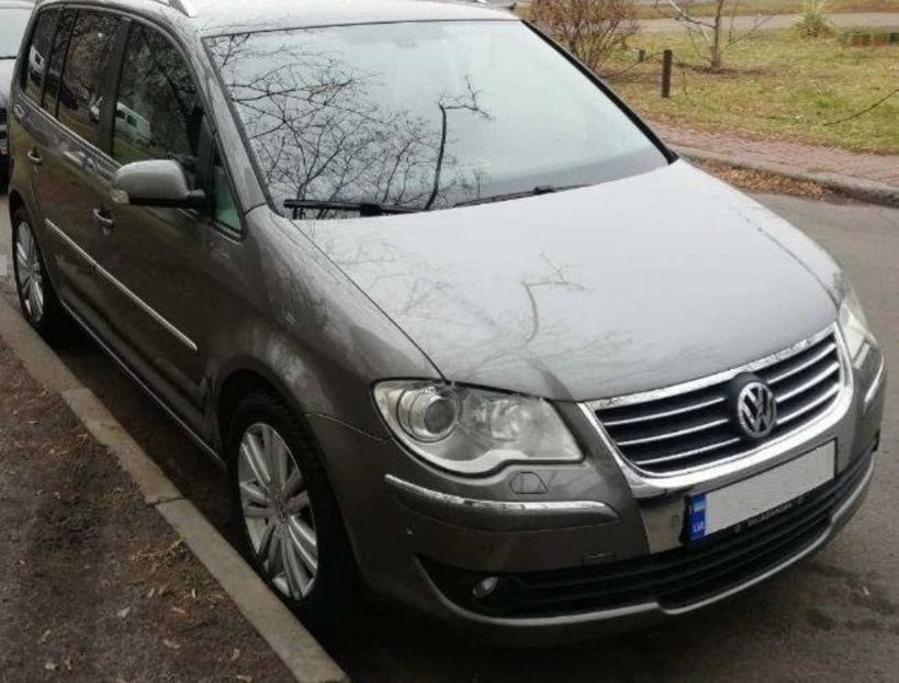 Продам Volkswagen Touran 2007 года в Киеве