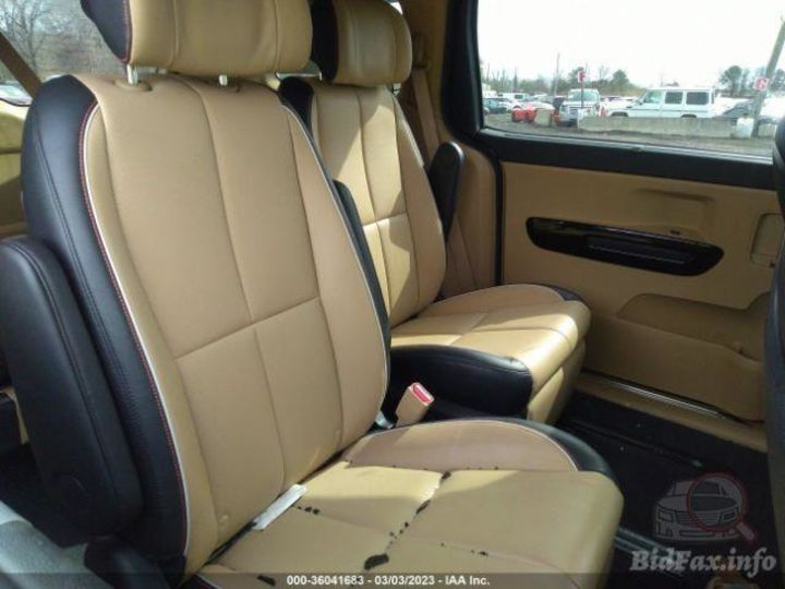 Продам Kia Sedona SX Limited 2017 года в Киеве