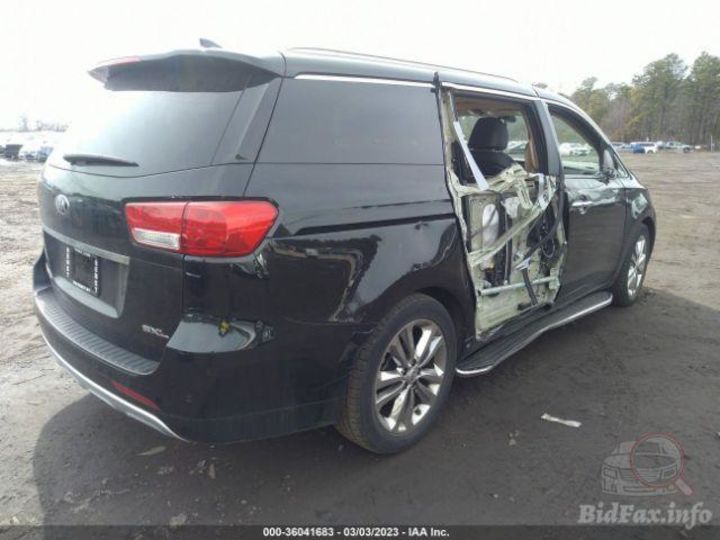Продам Kia Sedona SX Limited 2017 года в Киеве