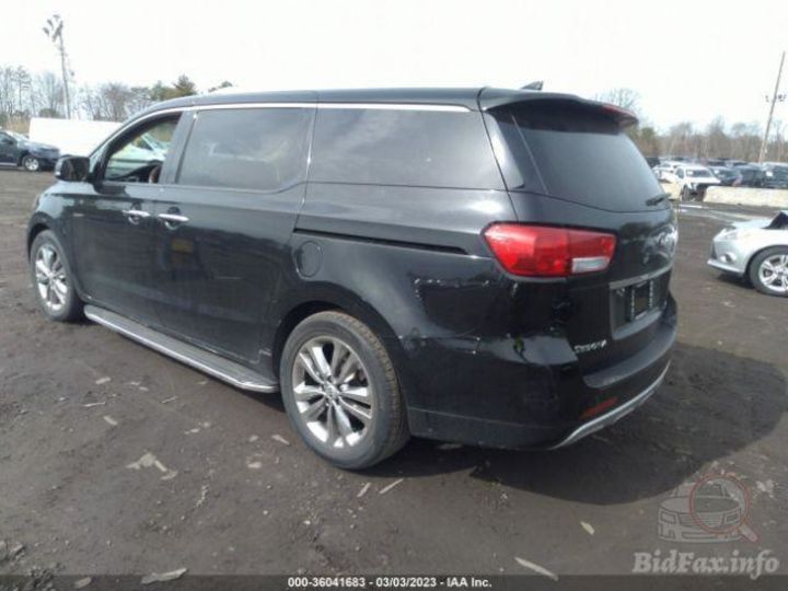 Продам Kia Sedona SX Limited 2017 года в Киеве