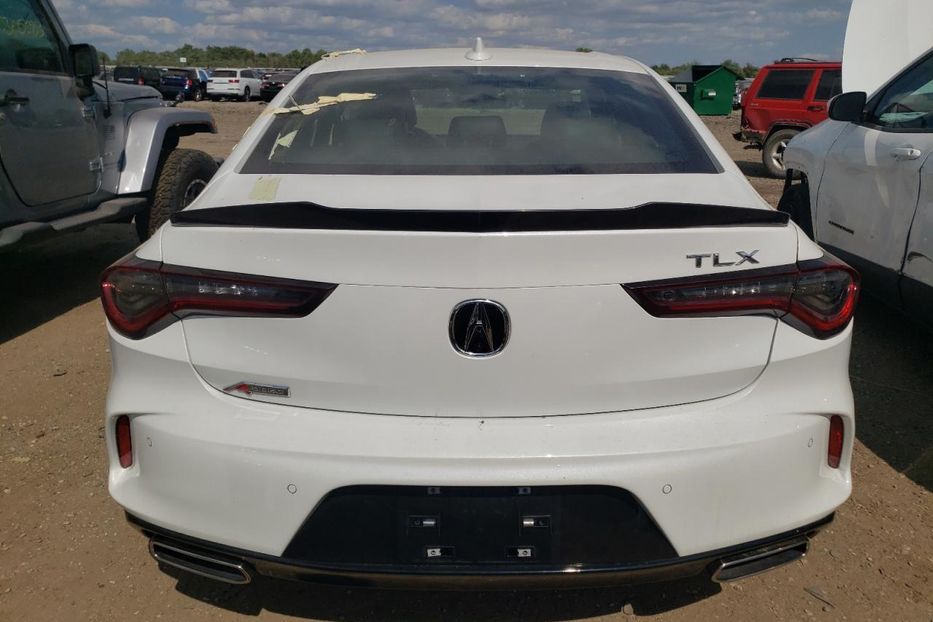 Продам Acura TLX 2022 года в Луцке