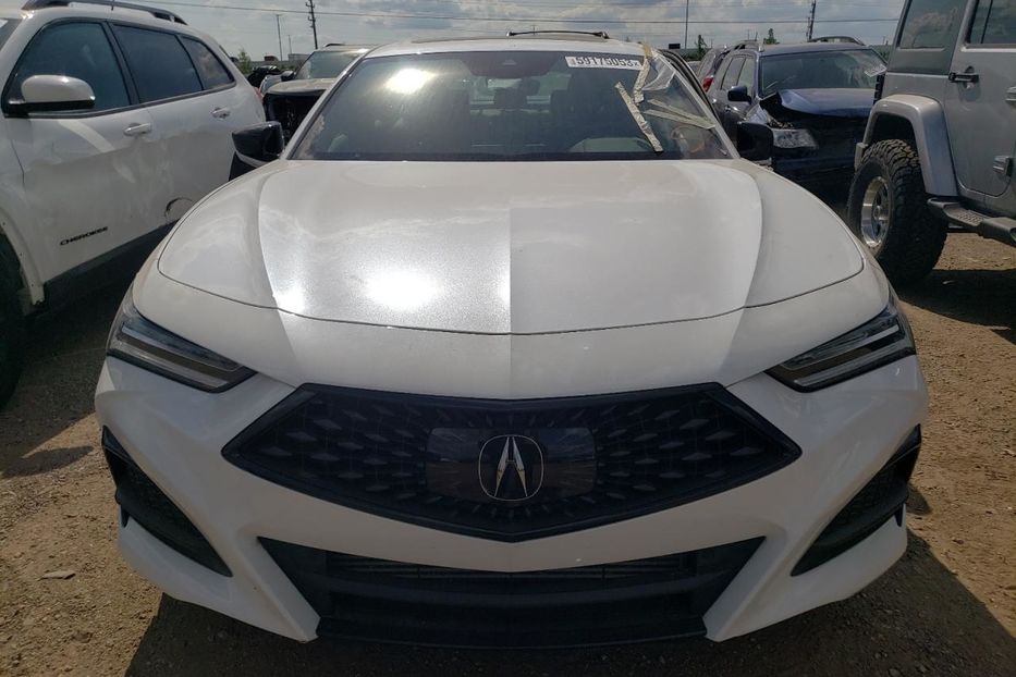 Продам Acura TLX 2022 года в Луцке