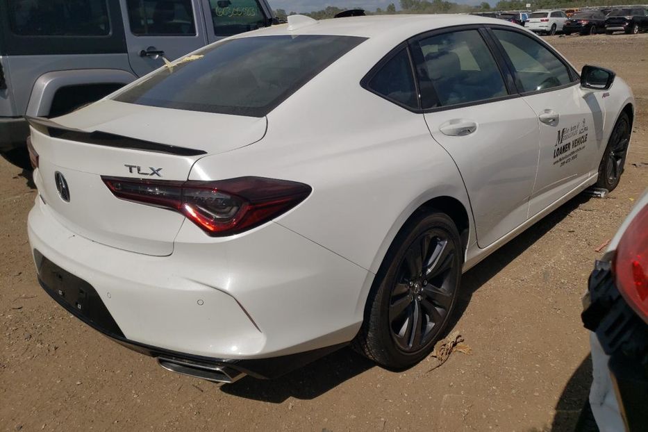 Продам Acura TLX 2022 года в Луцке