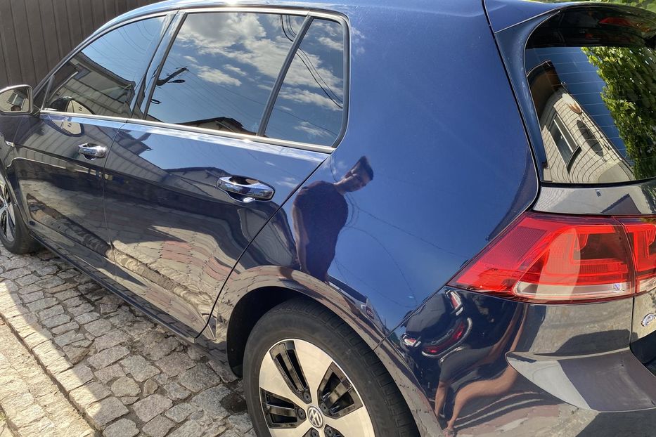 Продам Volkswagen e-Golf 2016 года в Виннице