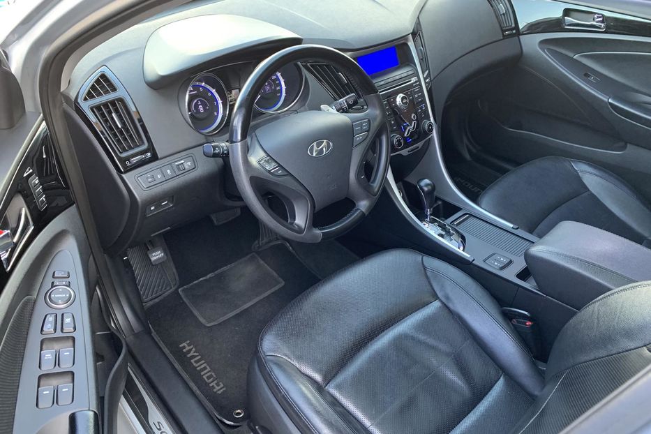 Продам Hyundai Sonata 2.4 AT PANORAMA ОФIЦIЙНИЙ 2012 года в Киеве