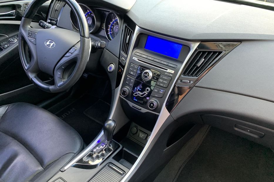 Продам Hyundai Sonata 2.4 AT PANORAMA ОФIЦIЙНИЙ 2012 года в Киеве