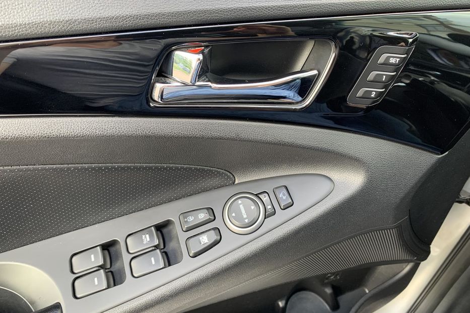 Продам Hyundai Sonata 2.4 AT PANORAMA ОФIЦIЙНИЙ 2012 года в Киеве