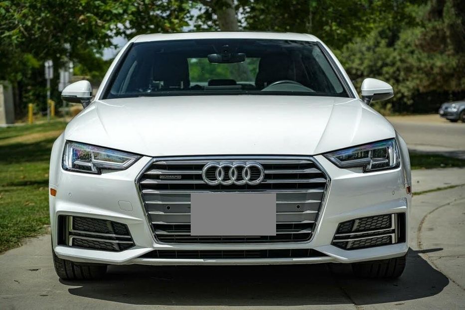 Продам Audi A4 Premium Plus S-Line 2018 года в Львове