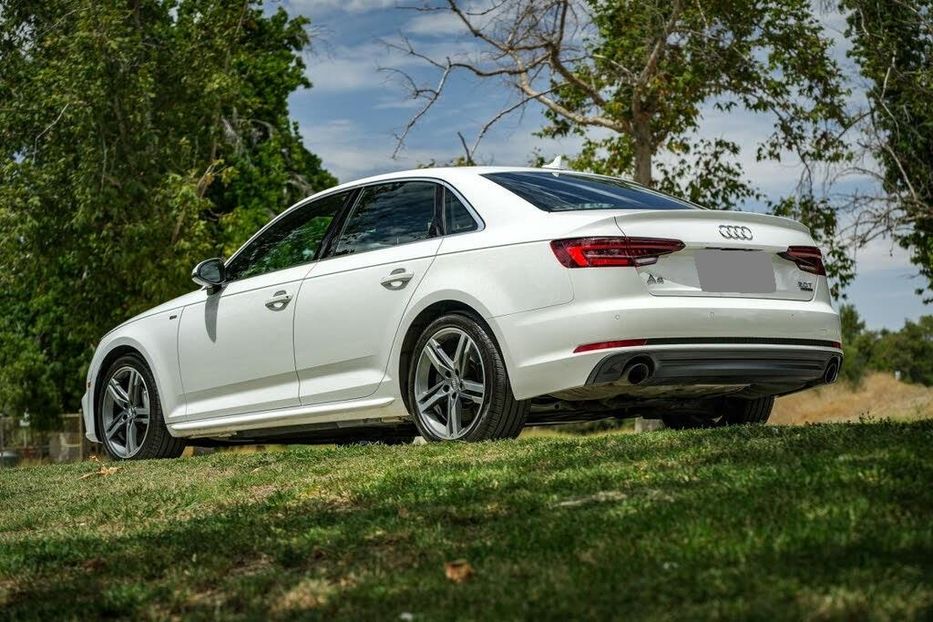 Продам Audi A4 Premium Plus S-Line 2018 года в Львове