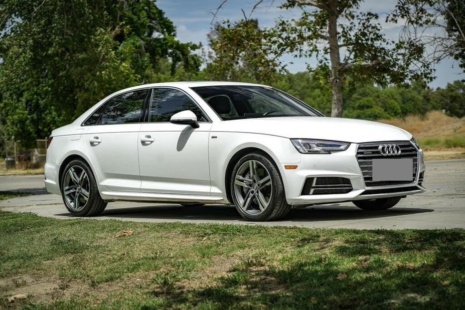 Продам Audi A4 Premium Plus S-Line 2018 года в Львове