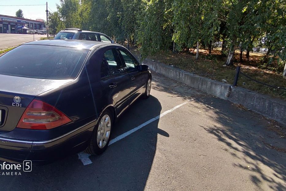 Продам Mercedes-Benz C-Class С 220 Сdi 2000 года в Киеве