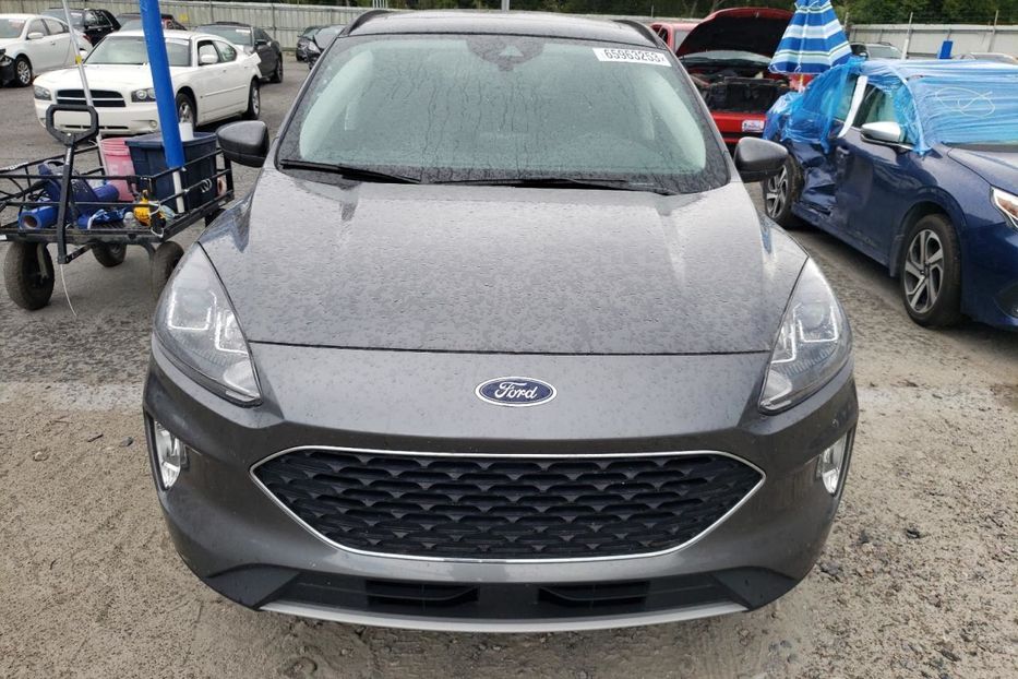 Продам Ford Escape SEl 2022 года в Киеве