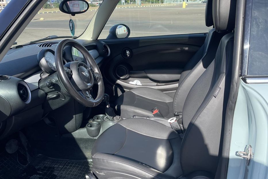 Продам MINI Cooper 2011 года в Одессе