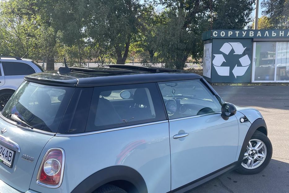 Продам MINI Cooper 2011 года в Одессе