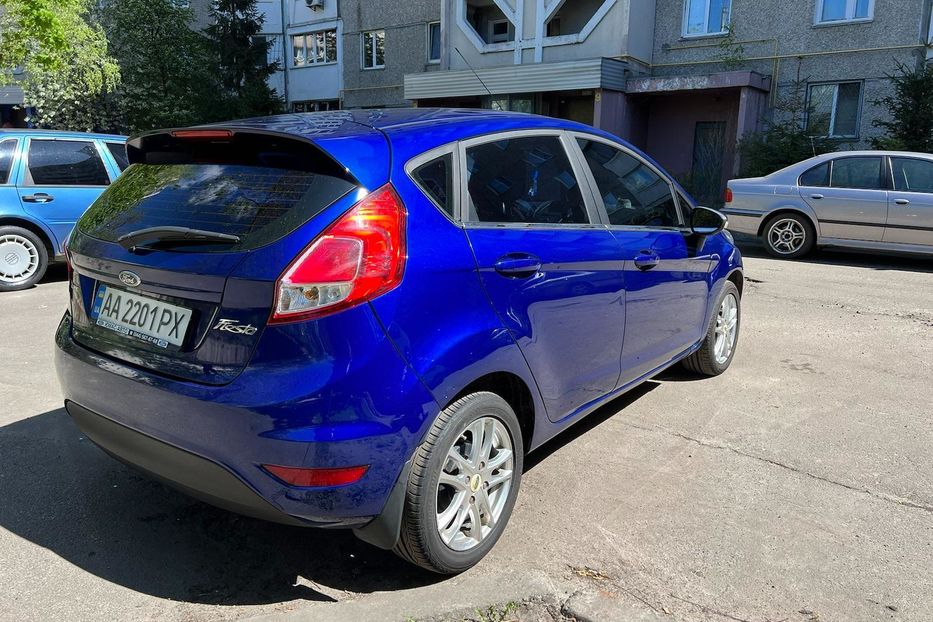 Продам Ford Fiesta VII 1.0 Duratec (80 HP) 2013 года в Киеве