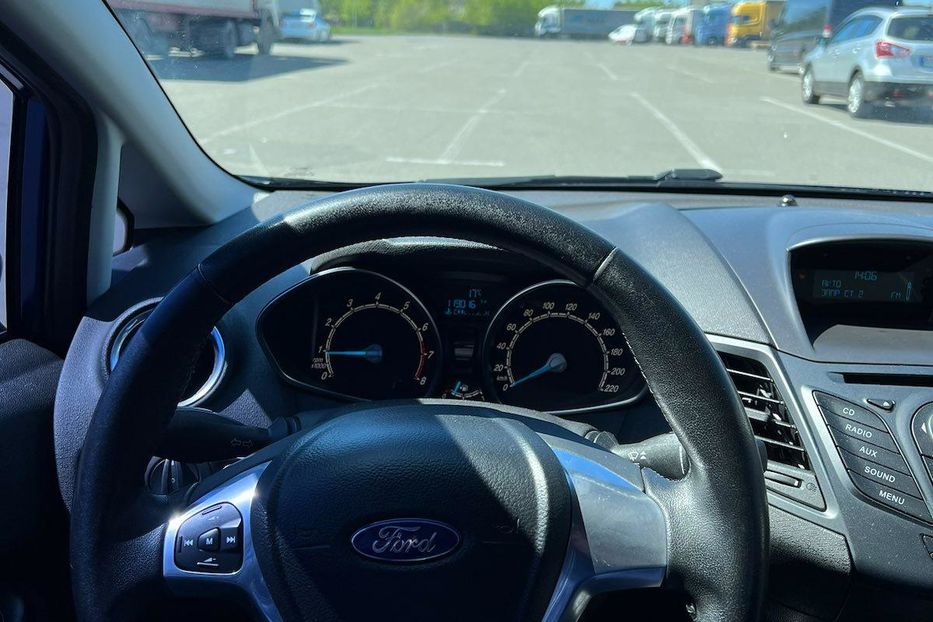 Продам Ford Fiesta VII 1.0 Duratec (80 HP) 2013 года в Киеве