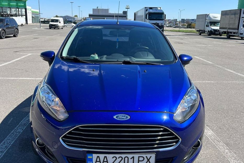 Продам Ford Fiesta VII 1.0 Duratec (80 HP) 2013 года в Киеве