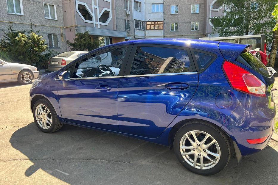 Продам Ford Fiesta VII 1.0 Duratec (80 HP) 2013 года в Киеве