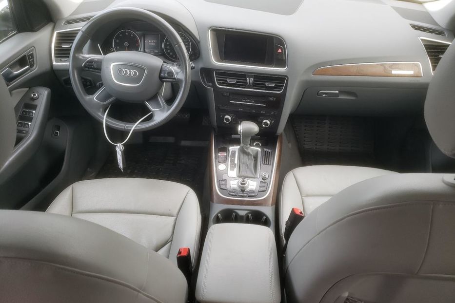 Продам Audi Q5 2014 года в Киеве