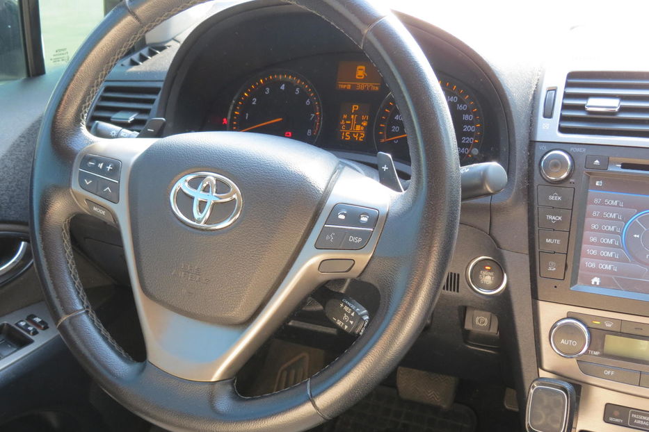 Продам Toyota Avensis 2012 года в Киеве