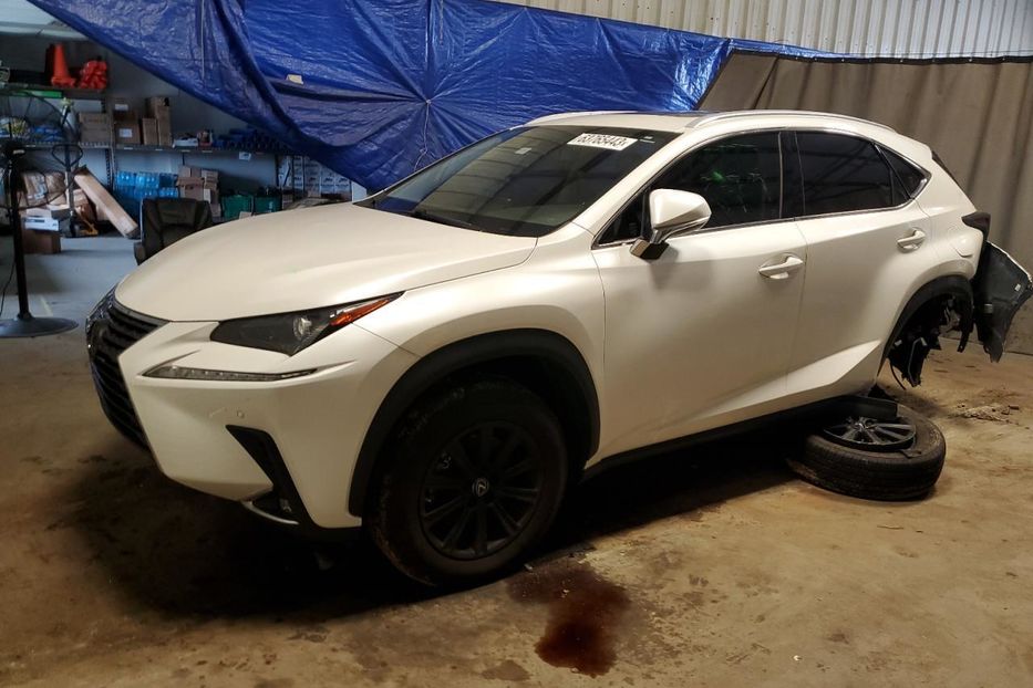 Продам Lexus NX 300 2020 года в Луцке