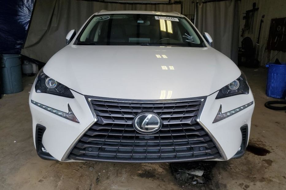 Продам Lexus NX 300 2020 года в Луцке