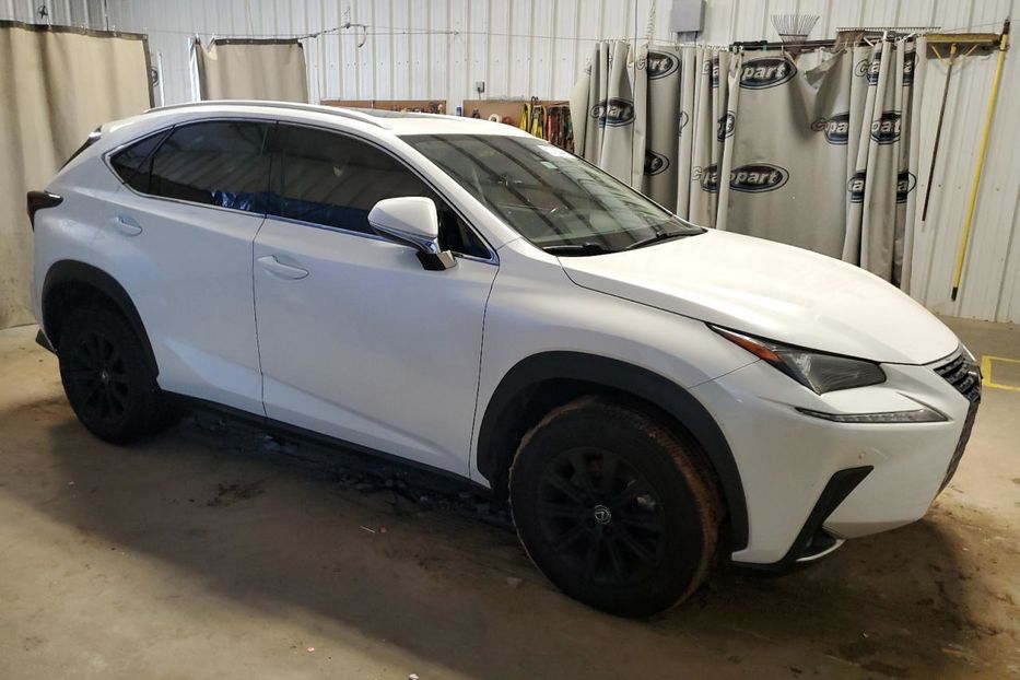 Продам Lexus NX 300 2020 года в Луцке