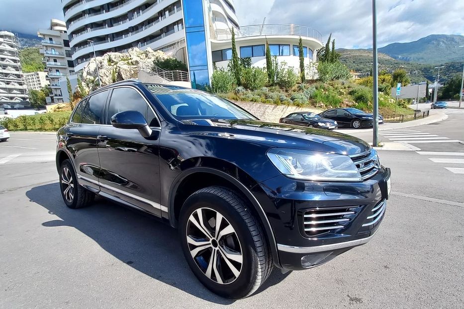 Продам Volkswagen Touareg 2017 года в Харькове