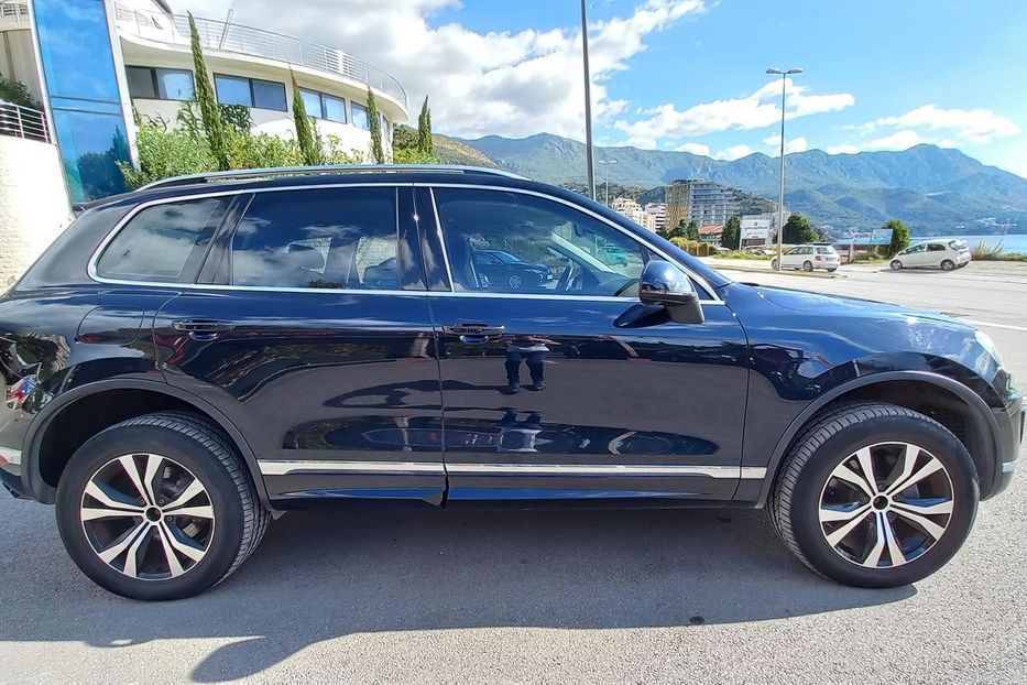 Продам Volkswagen Touareg 2017 года в Харькове