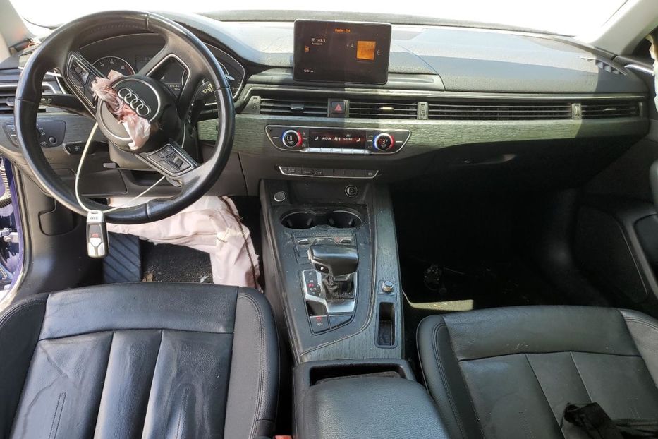 Продам Audi A4 2016 года в Луцке