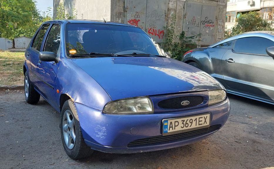 Продам Ford Fiesta 1998 года в Запорожье