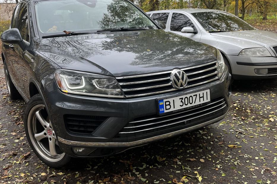 Продам Volkswagen Touareg 2015 года в г. Хорол, Полтавская область