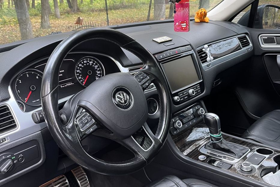 Продам Volkswagen Touareg 2015 года в г. Хорол, Полтавская область