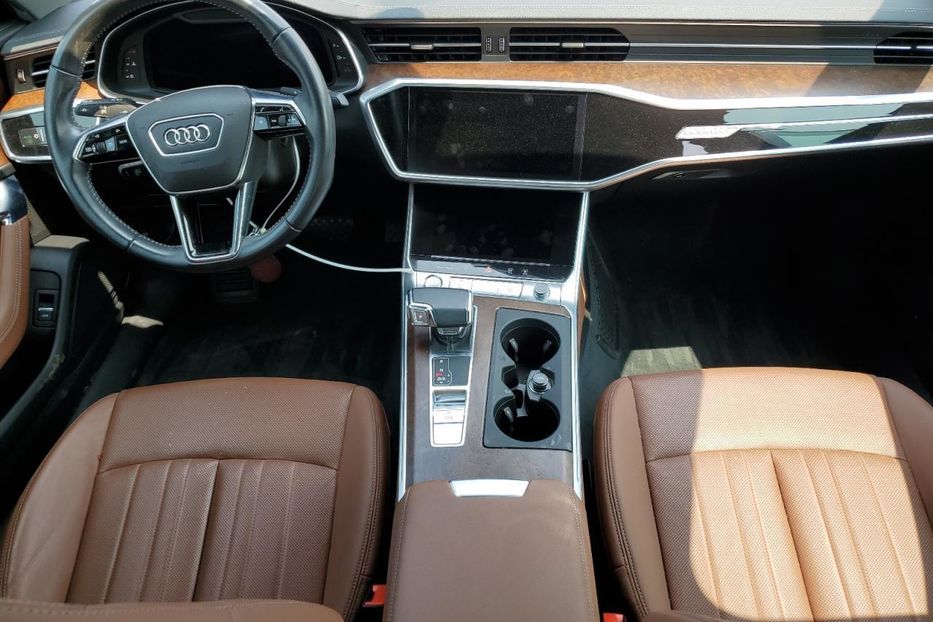 Продам Audi A6 2020 года в Киеве