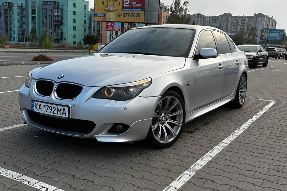 Продам BMW 525 AT 218 кс 2004 года в Киеве