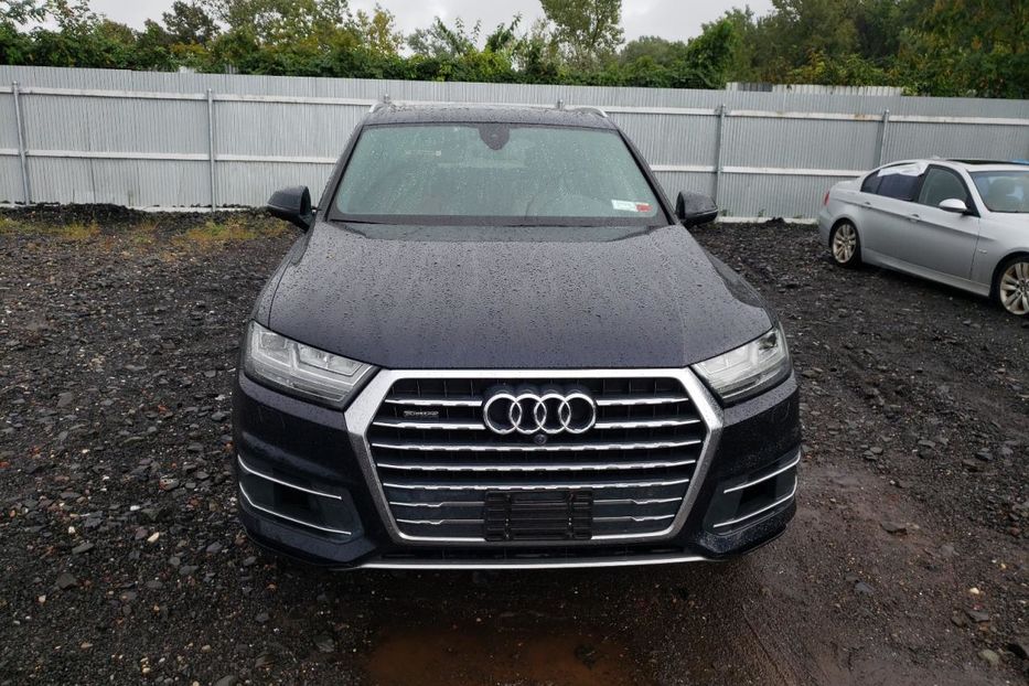 Продам Audi Q7 2018 года в Киеве