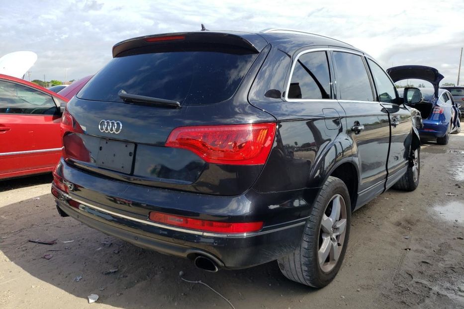 Продам Audi Q7 2015 года в Луцке