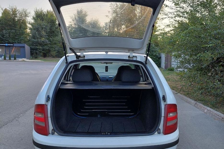 Продам Skoda Fabia 2004 года в г. Белозерское, Донецкая область