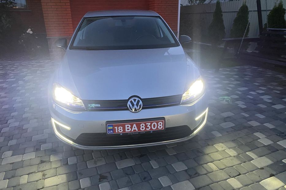 Продам Volkswagen e-Golf 2014 года в Житомире