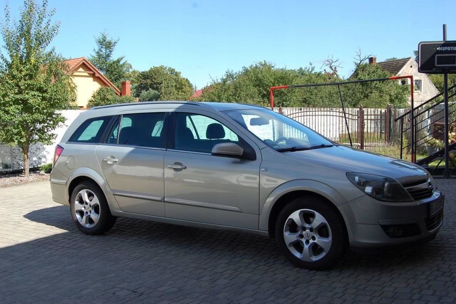 Продам Opel Astra H 2005 года в Одессе