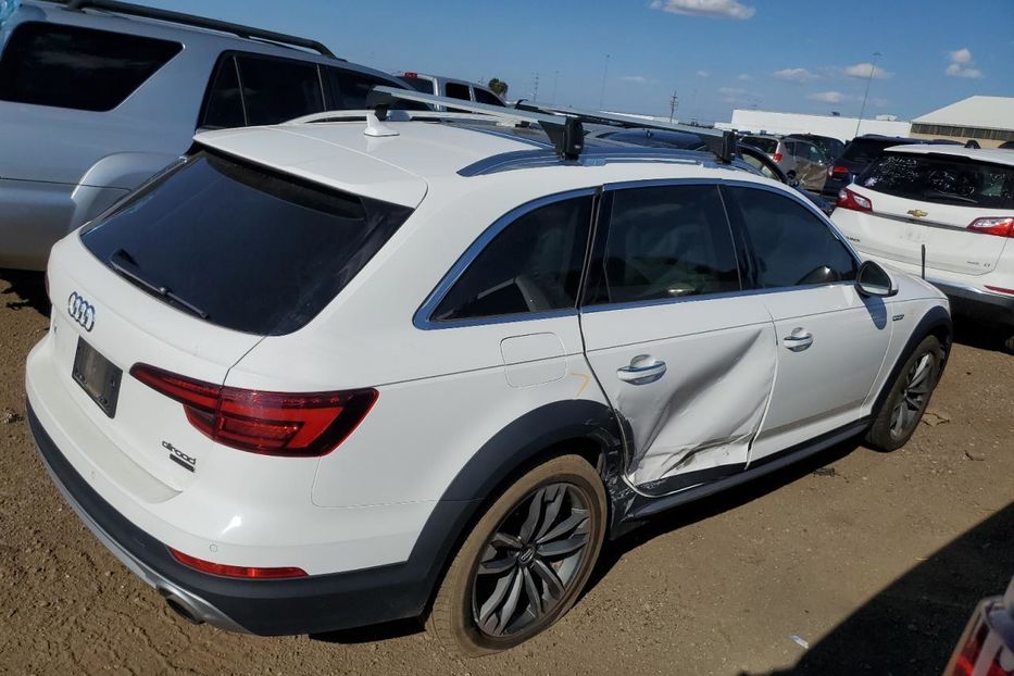 Продам Audi A4 2019 года в Луцке