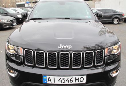 Продам Jeep Grand Cherokee Laredo 2020 года в Киеве