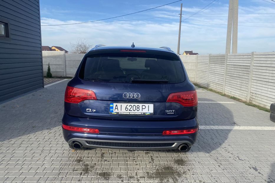 Продам Audi Q7 2015 года в Киеве