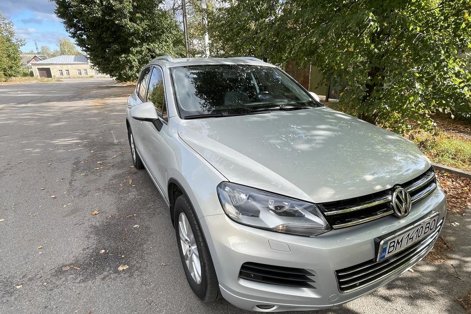 Продам Volkswagen Touareg 2012 года в Киеве