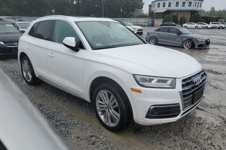 Продам Audi Q5 2018 года в Луцке